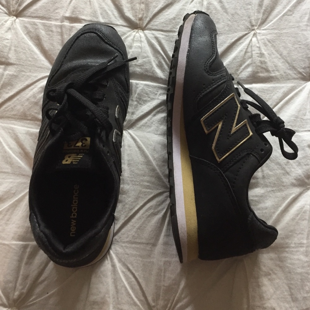 New Balance sneakers 373 NEW!!
