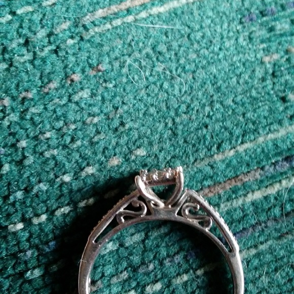 Wedding Rings - Picture 4 of 4