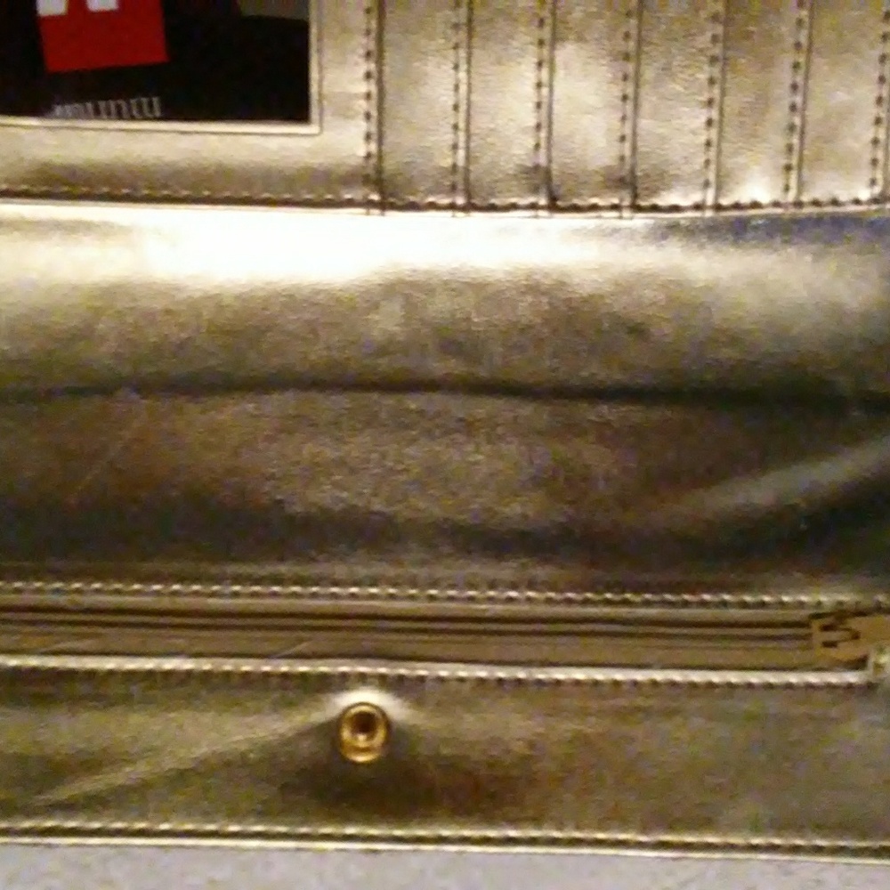 Wallet - Picture 3 of 5