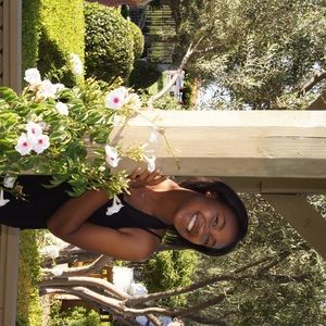 Meet your Posher, Dayna