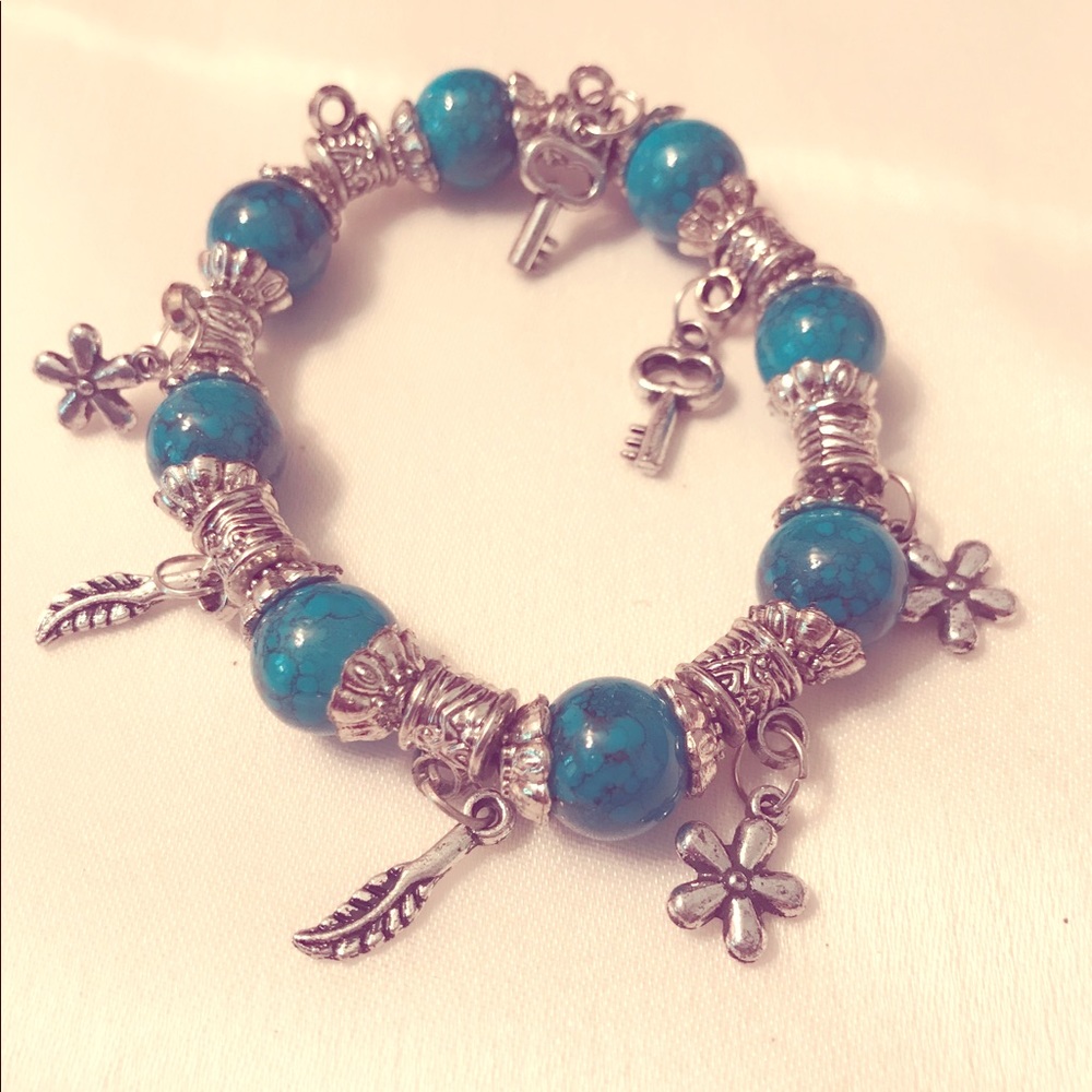 Charm bracelet