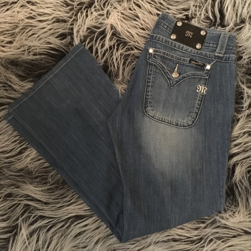 Miss Me Medium Wash Wide Leg Flap Pocket Short