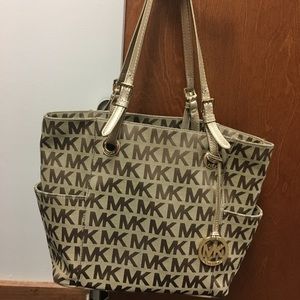 MK purse