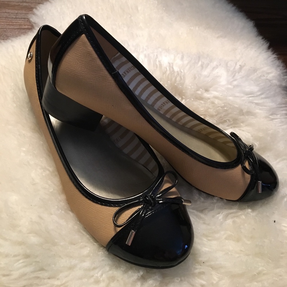 Tommy Hilfiger dress shoes