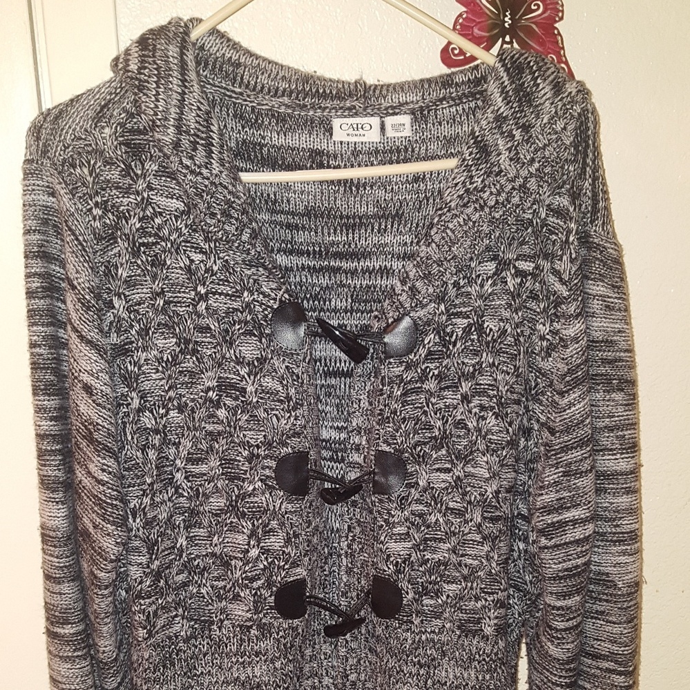 Cozy long black and white sweater