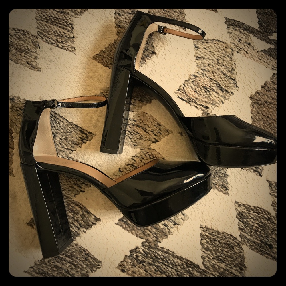 Black patent leather Mary Jane platform heels