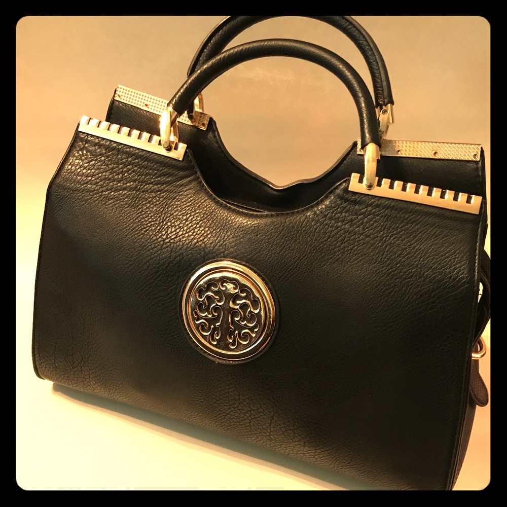 Black elbow bag