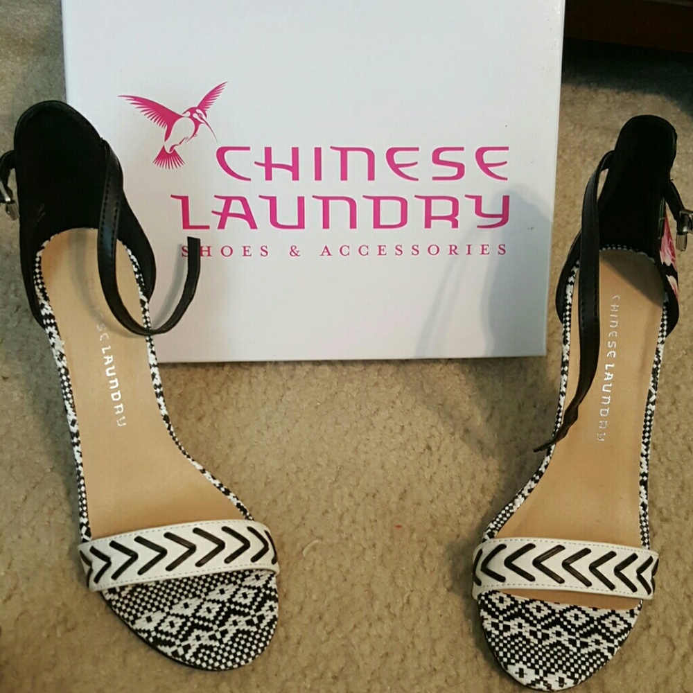 Black and white sandles
