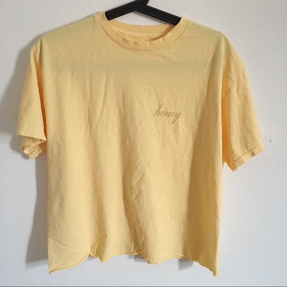 Brandy Melville yellow honey embroidery t shirt