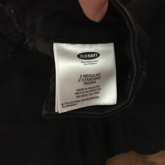 Black Old Navy skinny jeans - Picture 2 of 3