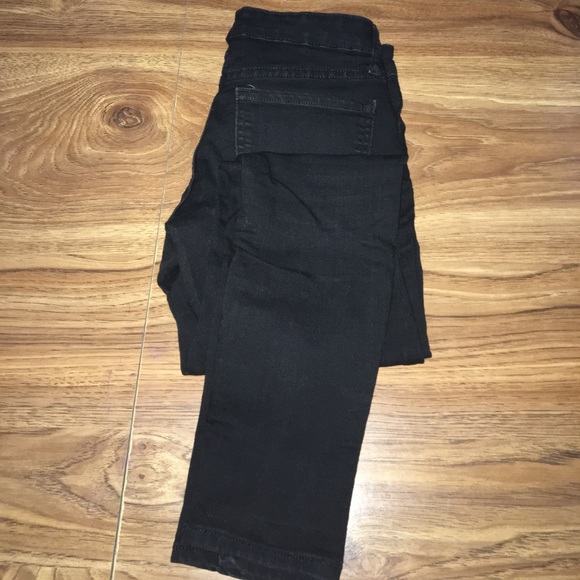 Black Old Navy skinny jeans - Picture 3 of 3