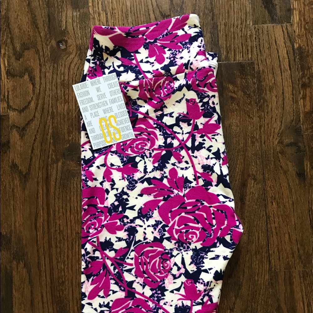 LuLaRoe OS Rose leggings.
