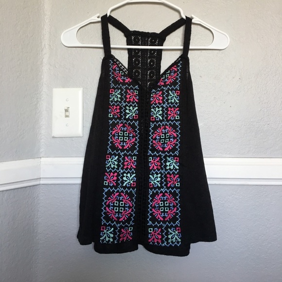 Black tank top with a colorful crochet detailing - Picture 1 of 3