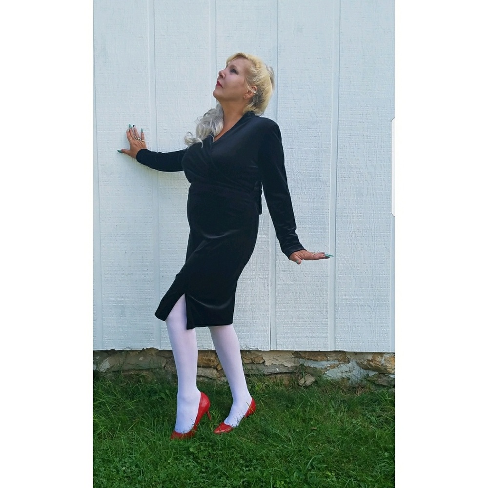 Shoulder's and Swing - Black Dress Size 8