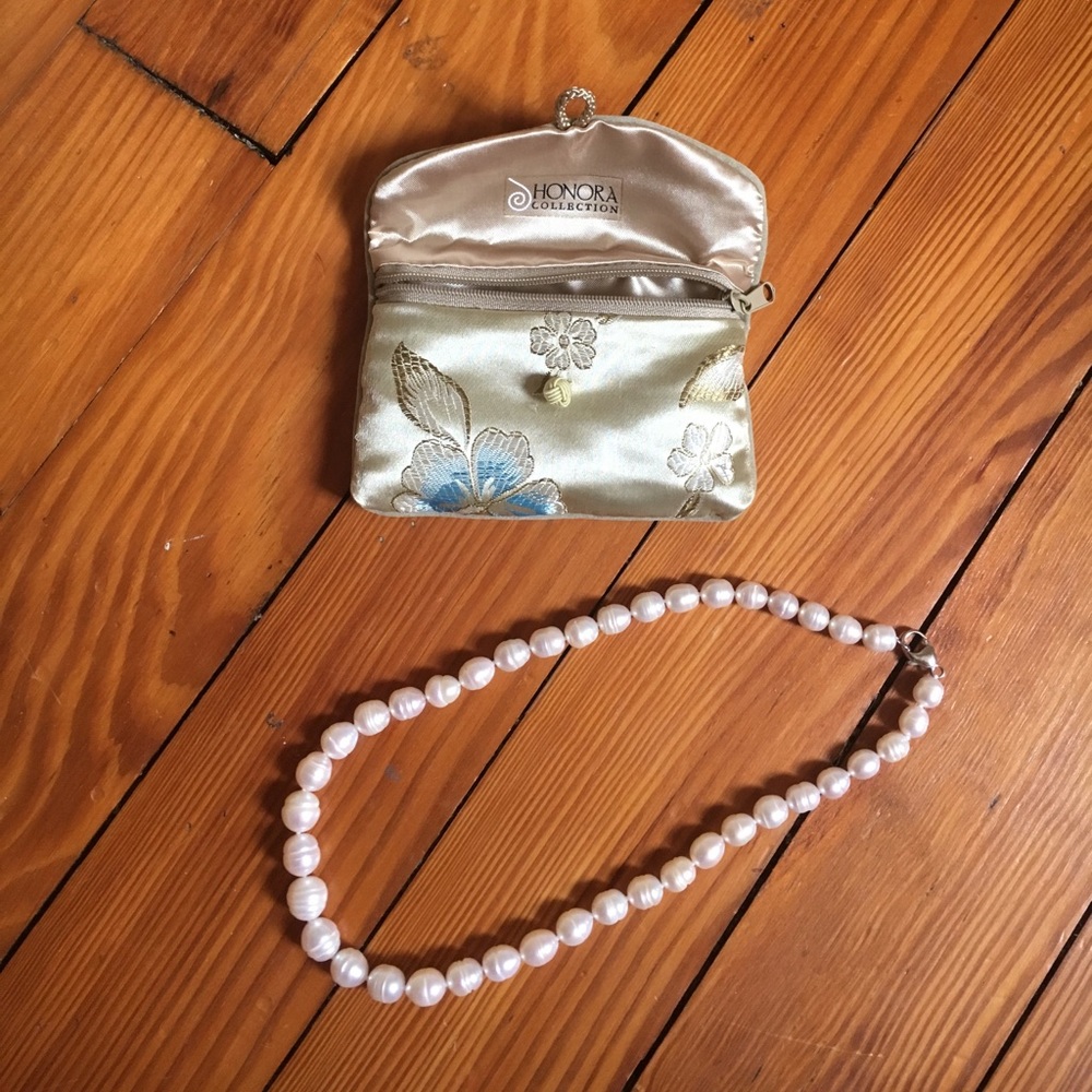 Chic, classy, authentic pearls!