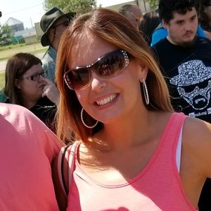 Meet your Posher, Devon