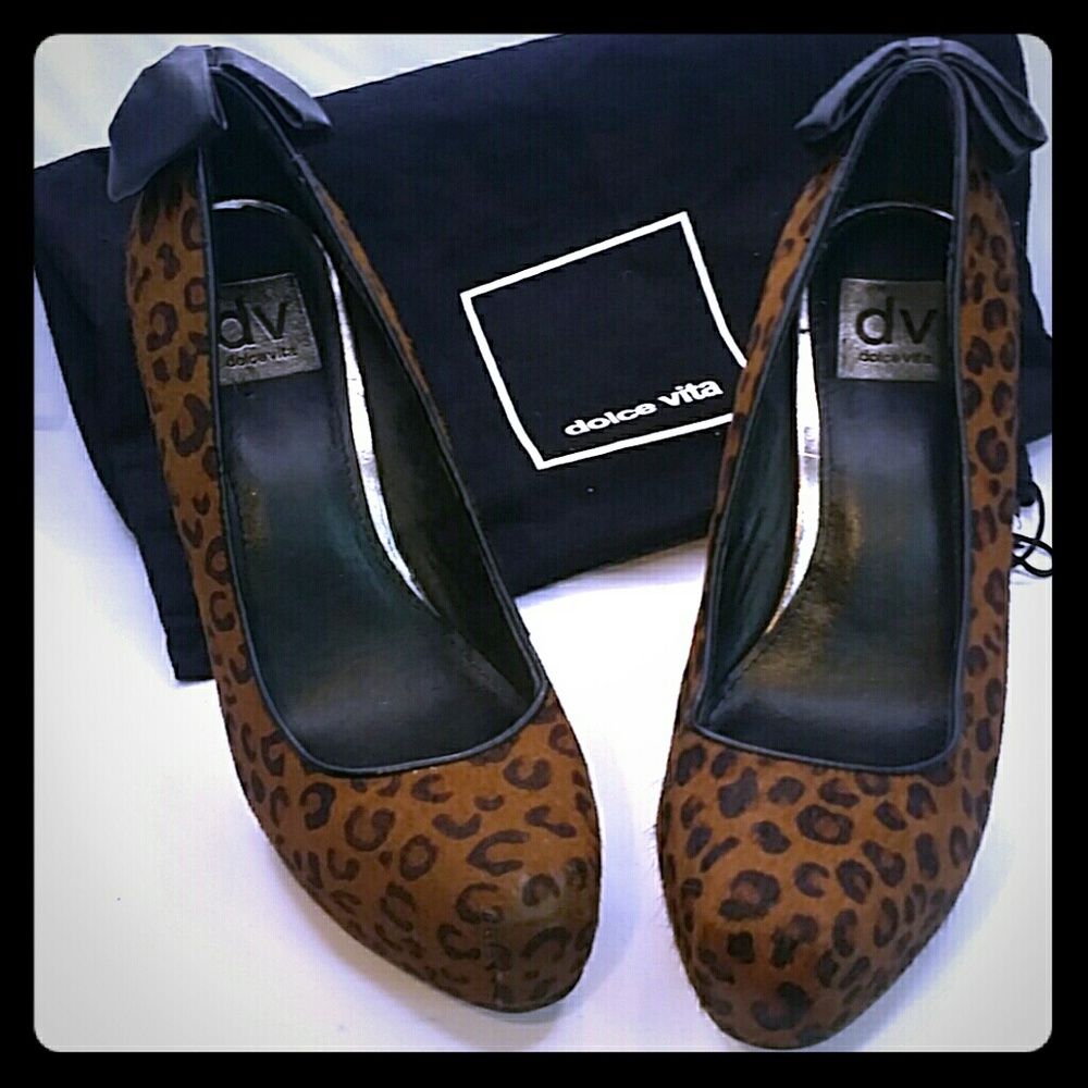 Adorable Dolce Vita Pony hair Leopard Print Heels❤