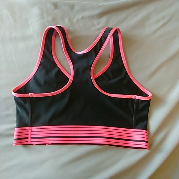 Under armour sports bra - Picture 3 of 3