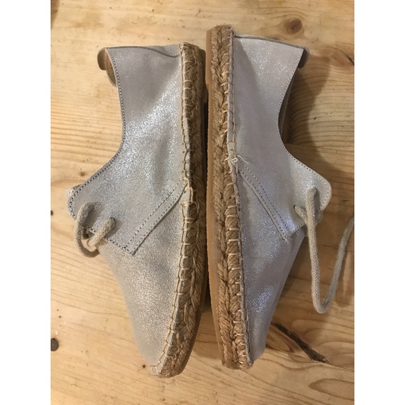 Light Silver Gold Espadrilles - Picture 2 of 4
