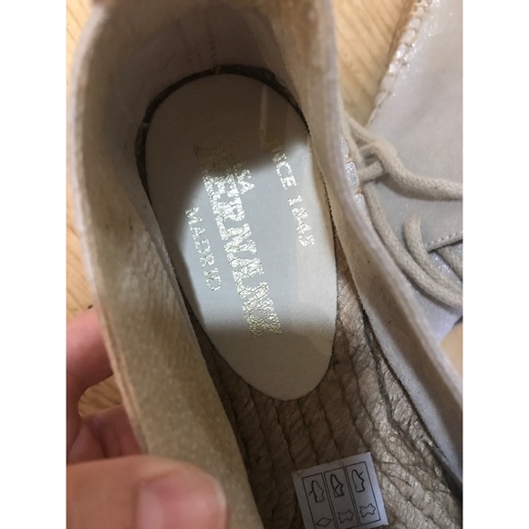 Light Silver Gold Espadrilles - Picture 4 of 4