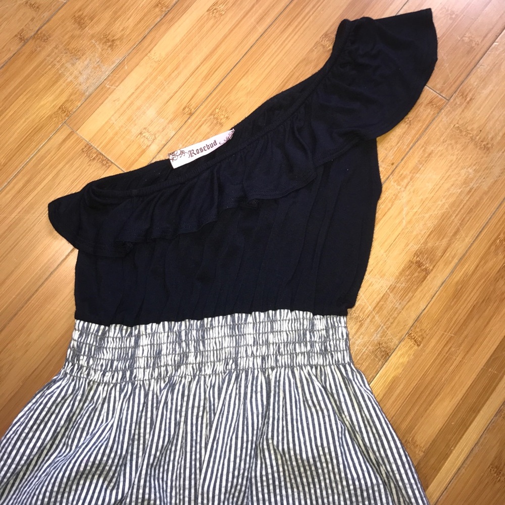 🎉HOST PICK! 🎉 Navy blue and white gingham dress - Picture 2 of 5