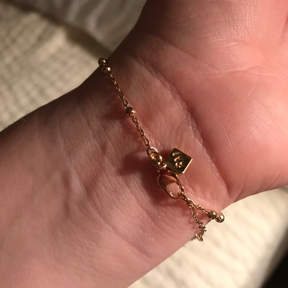 NWOT Station Hand Chain - Picture 4 of 6