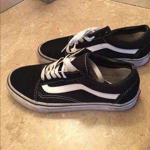 Black old skool vans