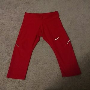 Nike crops
