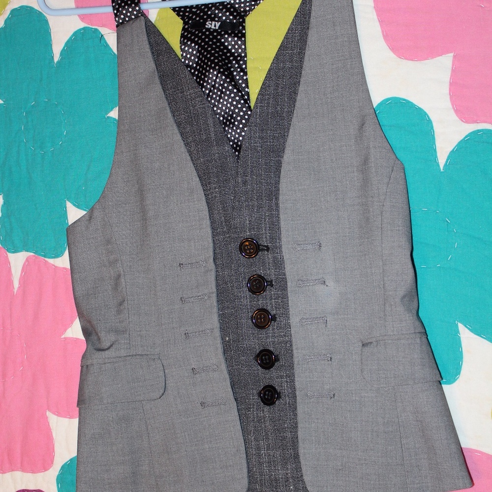 Adorable Gray Vest with Silky Polka-dot Back