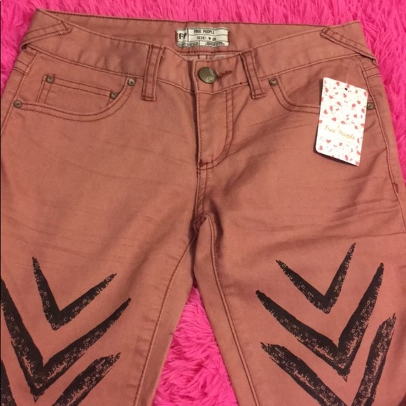♥️NEW FREE PEOPLE DUSTY ROSE JEANS SIZE: 25 - Picture 4 of 5