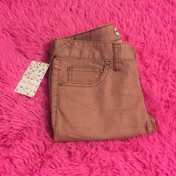 ♥️NEW FREE PEOPLE DUSTY ROSE JEANS SIZE: 25 - Picture 3 of 5