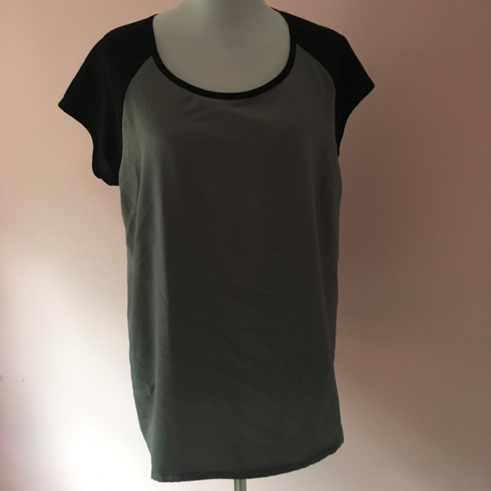 Old Navy short sleeve