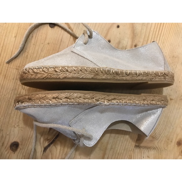 SOLD Light Silver Gold Espadrilles - Picture 2 of 3