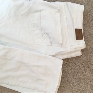 American Eagle White Skinny Jeans