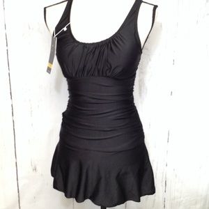 SHE HANG One-Piece Ruched Bodice Skirtes Boy Short