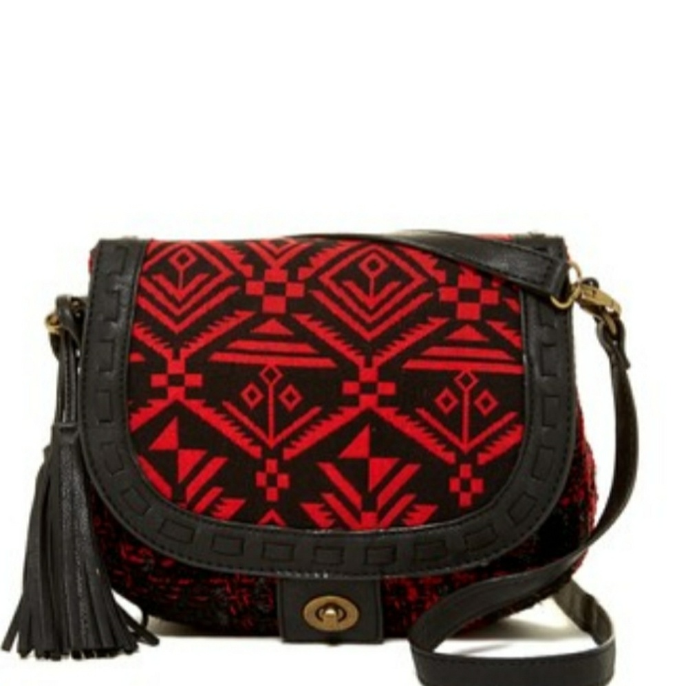 SOLD Danielle Nicole Saddle Crossbag