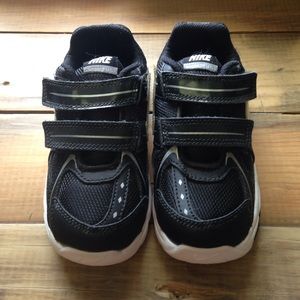 Toddler Nike size 7.5c