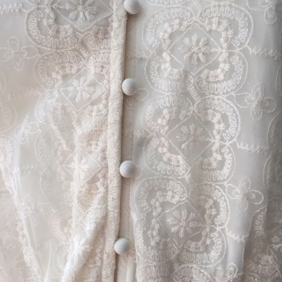 Ivory Woven Romper by Blu Pepper is NWT medium - Picture 3 of 5