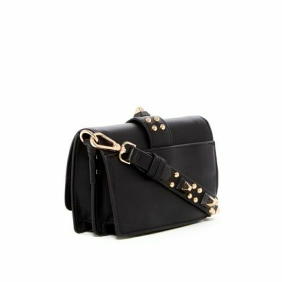 SOLDxSteven Madden Stud Crossbag - Picture 2 of 2