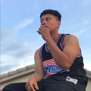 Meet your Posher, Max