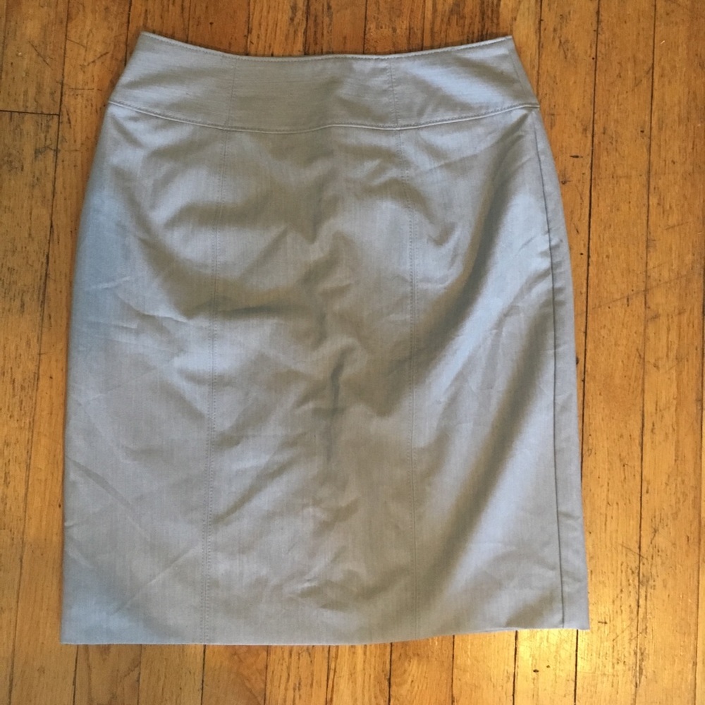 Structured Grey pencil skirt