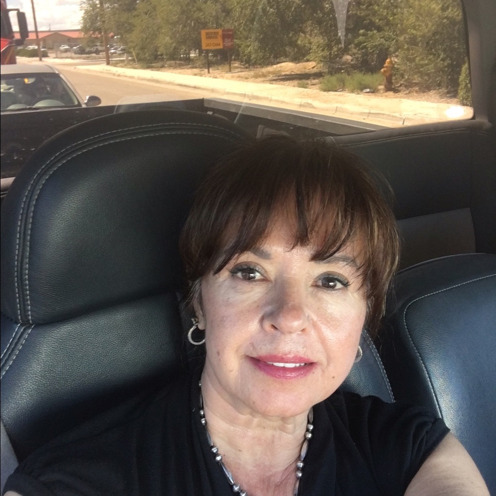 Meet your Posher, Theresa