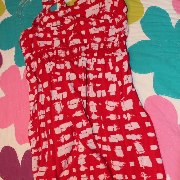 Red and White Summer Dress with Pockets! - Picture 4 of 4