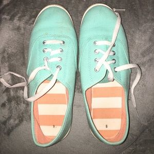 Turquoise tennis shoes size 8