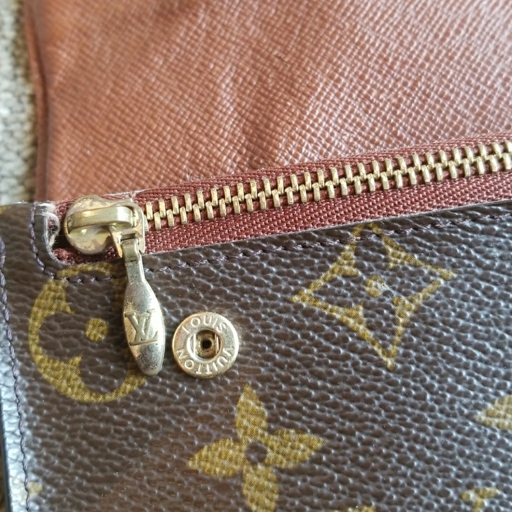 Louis Vuitton Wallet EUC Auth. - Picture 4 of 8