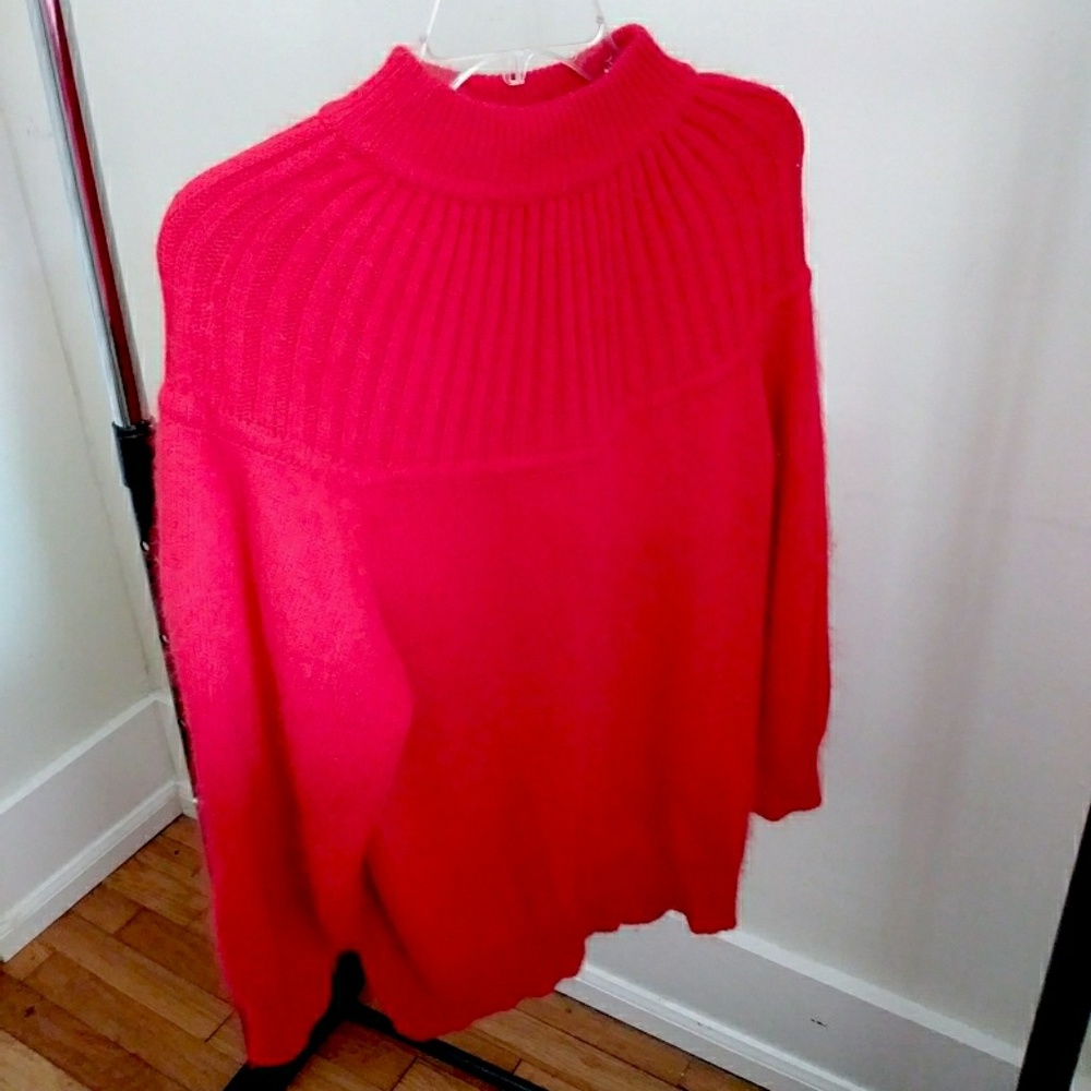 Silk/Nylon/Angora Sweater