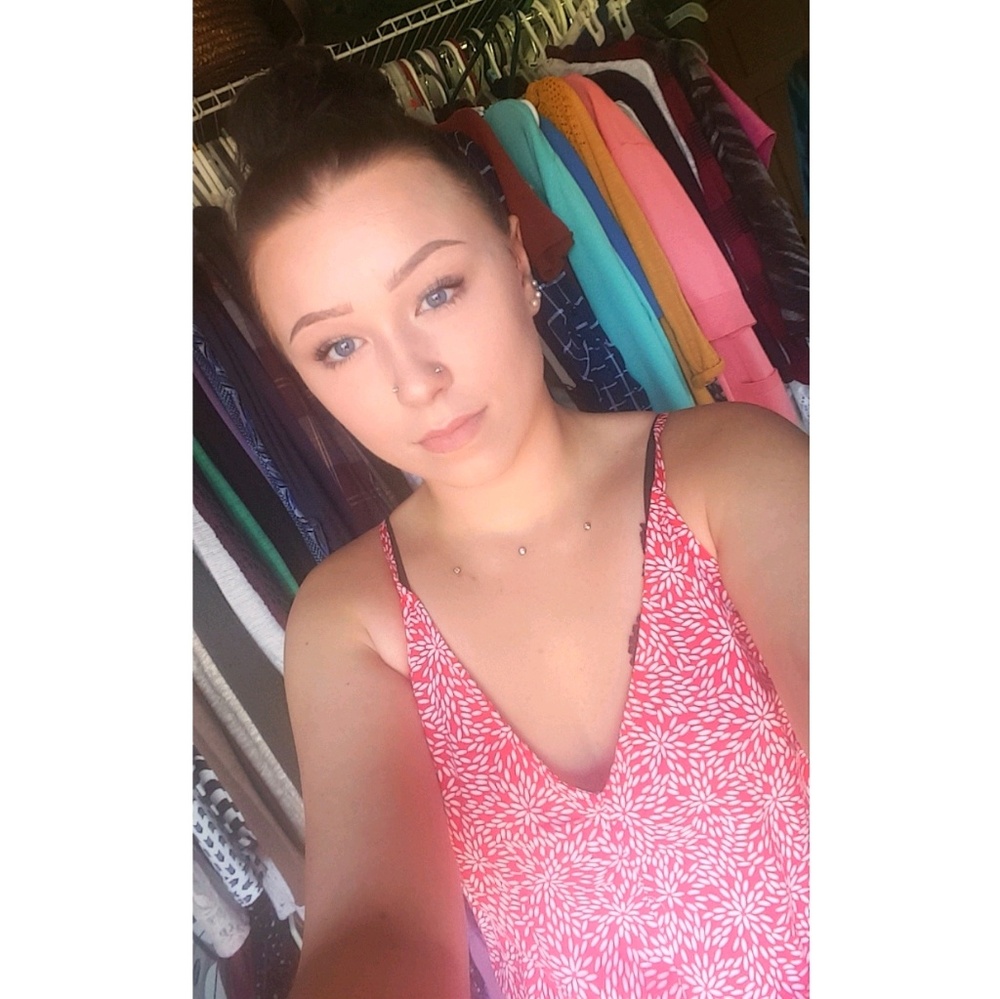 Meet your Posher, Alyssa