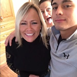 Meet your Posher, Connie