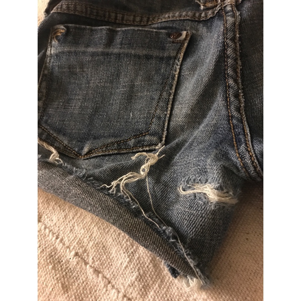 FRANKIE B cut off jean shorts. - Picture 3 of 3