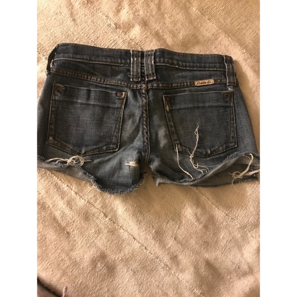 FRANKIE B cut off jean shorts. - Picture 2 of 3
